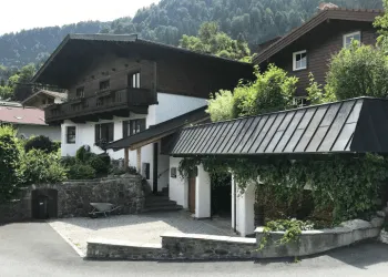 Private-room-in-apartment